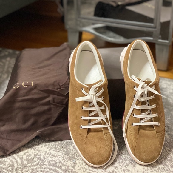 Authentic Gucci Men Shoes size 9.Made in Italy. - Picture 1 of 8